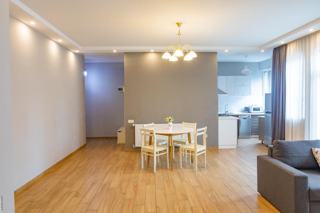 Apartment By The Sheraton Batumi Exterior photo